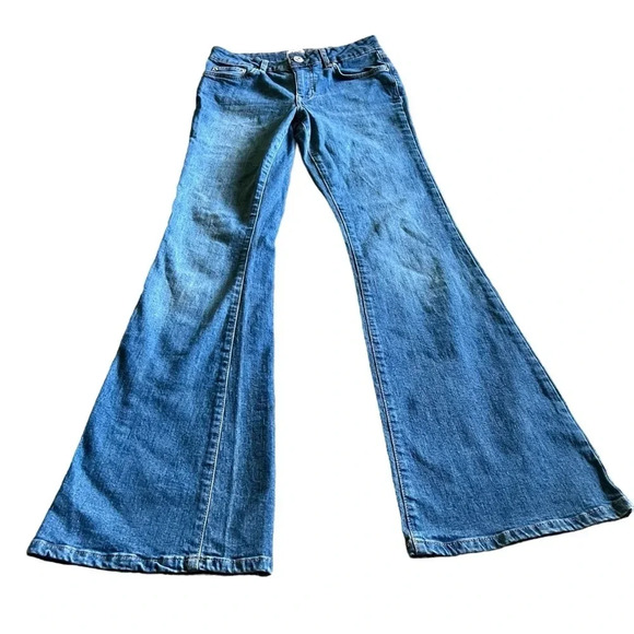 BDG Low Rise Flare Jeans-Sequins and Embroidery Back Pockets Size 26 - Picture 5 of 11